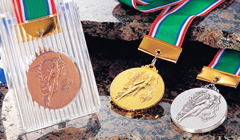 2,000円以内の表彰メダル JW-A80メダル