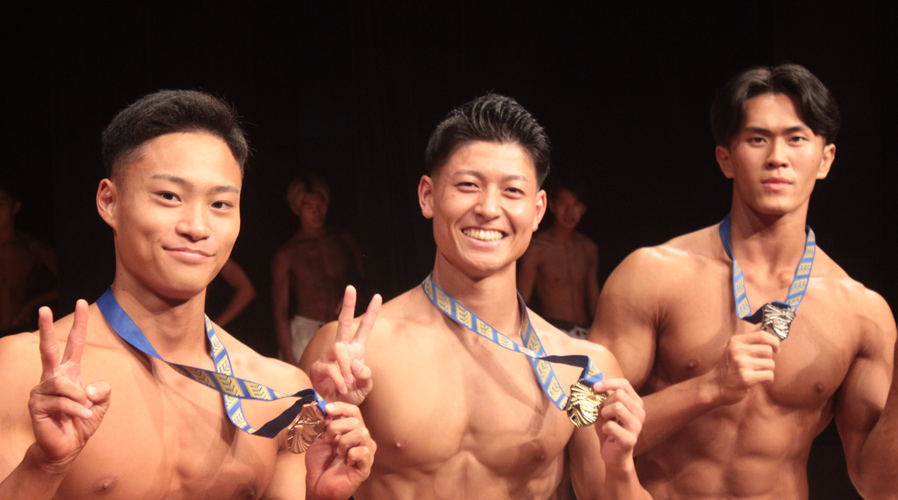 大阪リゾート＆スポーツ専門学校 スポーツデザインコンペティション ボディメイクコンテスト大阪学校内予選大会当日の表彰風景②