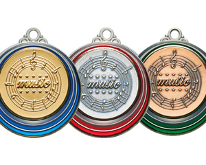 カラオケ大会やのど自慢大会の記念メダルのカラフルなカラーが特徴的