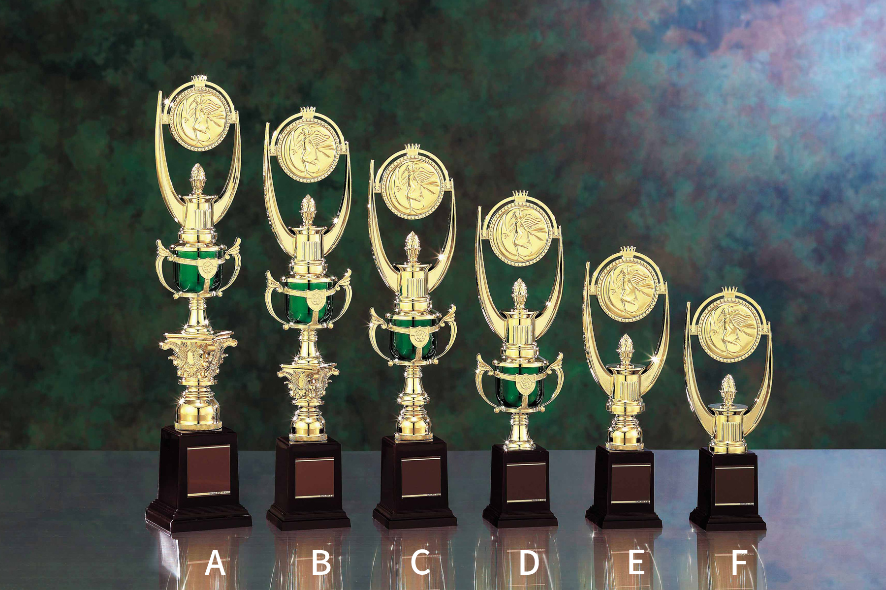 社内行事や街のイベントでも人気のトロフィー JS-TRZ-4303