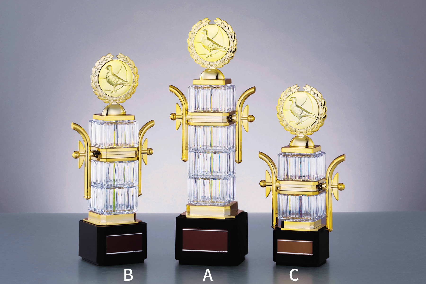 シーンを選ばないスタンダードトロフィー　JS-TRZ-4376