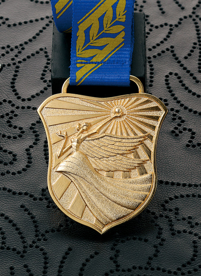 有名グラフィックデザイナーがデザインするエンブレムメダル　JW-MZ